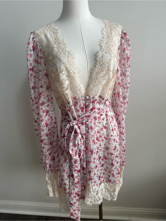 For Love And Lemons Other - FOR LOVE & LEMONS Melrose White Floral Robe Victorias Secret Women L Feminine